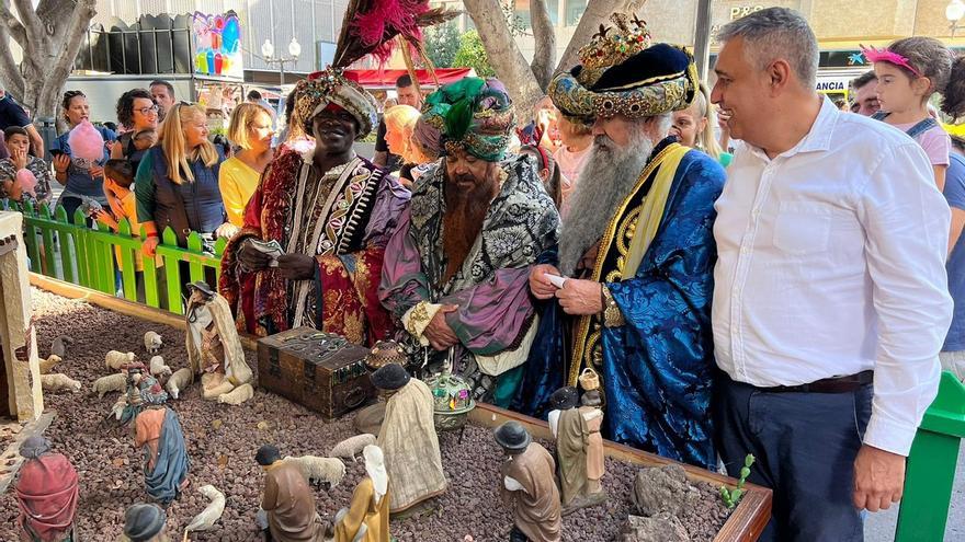 Los Reyes Magos harán un recorrido maratoniano por Jinámar antes de recoger la llave maestra de la ciudad