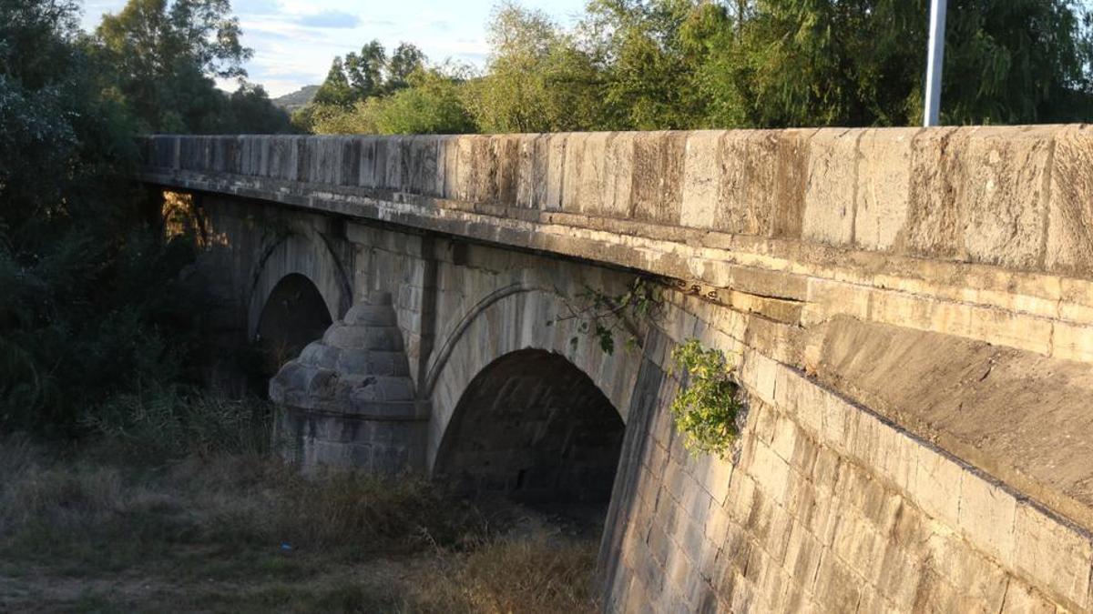 Puente de Alcolea.