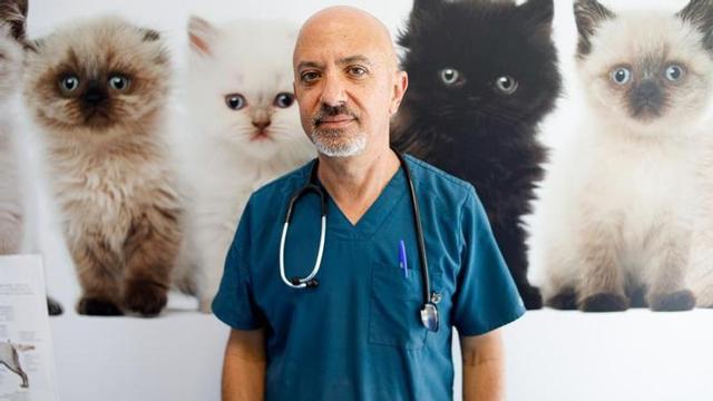 Fernando Ribas del Río, de Clínica Veterinaria San Jorge. | TONI ESCOBAR
