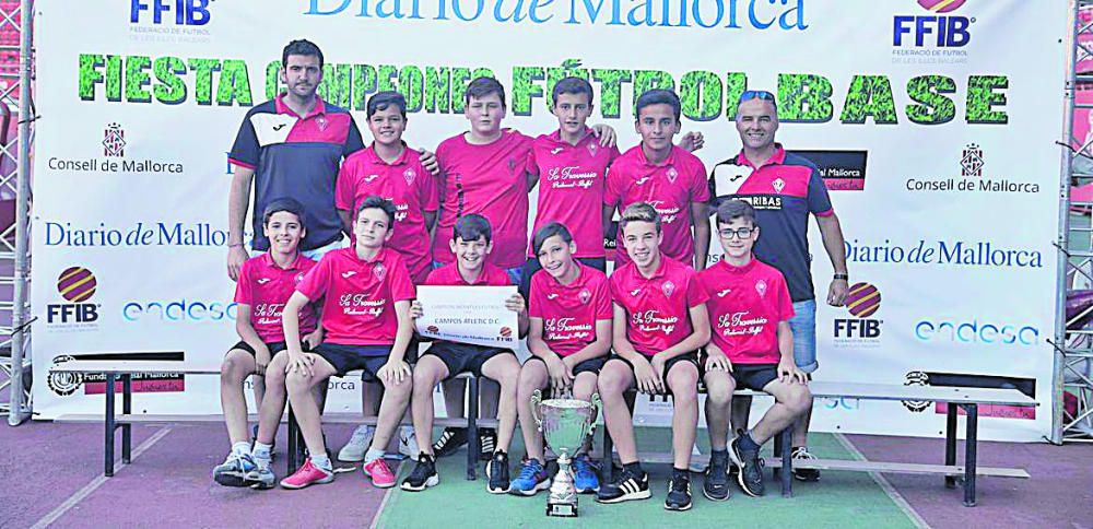 CAMPEÓN: Campos Atlètic. Infantil Fútbol-7 B