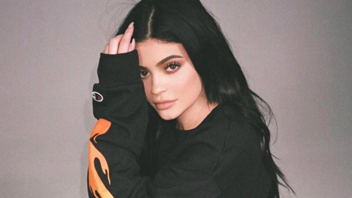 Kylie Jenner la lía con su nueva línea de ropa