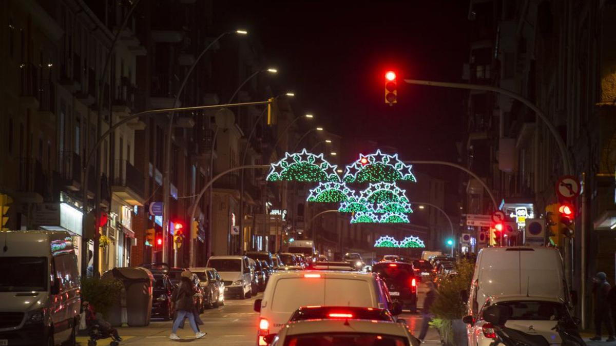 Les sanefes que hi ha en un tram de la carretera de Vic  | OSCAR BAYONA