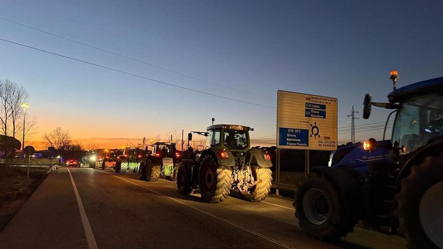 Els tractors prenen el centre de Barcelona: «Havíem de ser aquí, el consumidor ha de saber què menja»