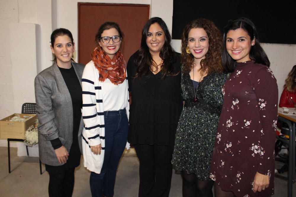 Patricia estuvo acompañada de algunas de las falleras que compartieron la aventura de 2012: Alba Garrido, Laura Boscá, Sheila Caicedo y Andrea Belver.
