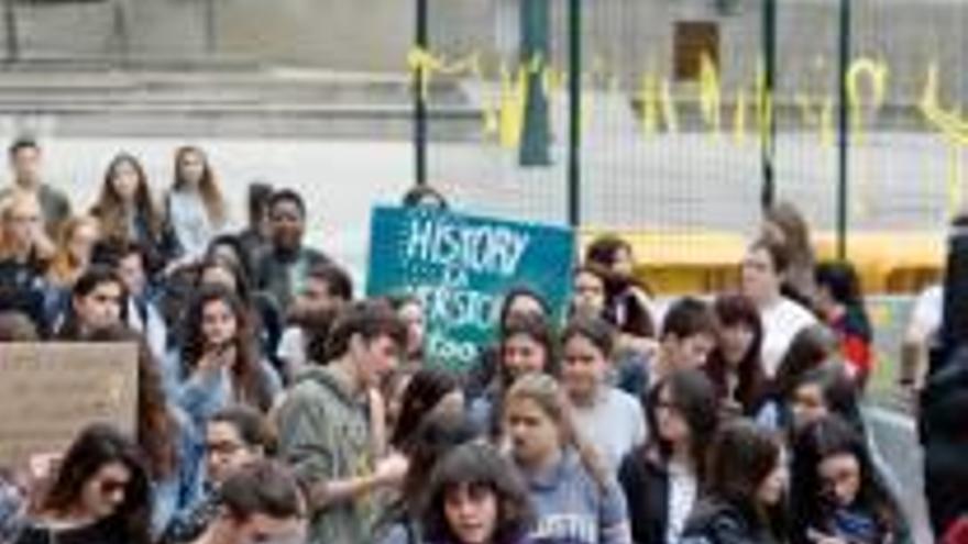 Manifestació d&#039;estudiants contra la sentència de La Manada