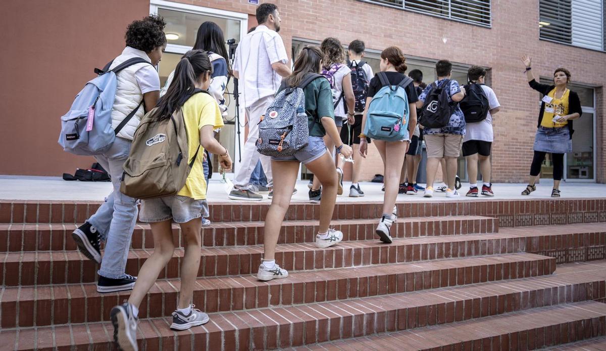 Un de cada quatre joves espanyols no estudia després de l’ESO