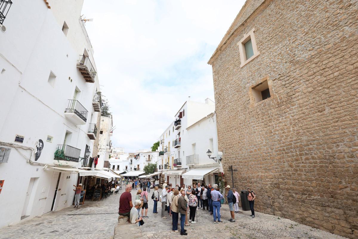 Las obras finalizadas en Dalt Vila por el Ayuntamiento de Ibiza, en imágenes. Las obras finalizadas en Dalt Vila por el Ayuntamiento de Ibiza, en imágenes.