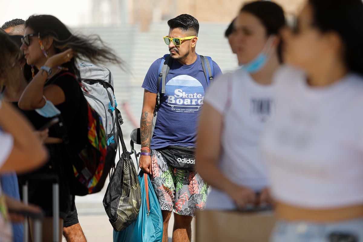 Transporte en Ibiza «Mi madre y yo tuvimos que andar 40 minutos desde es Botafoc»