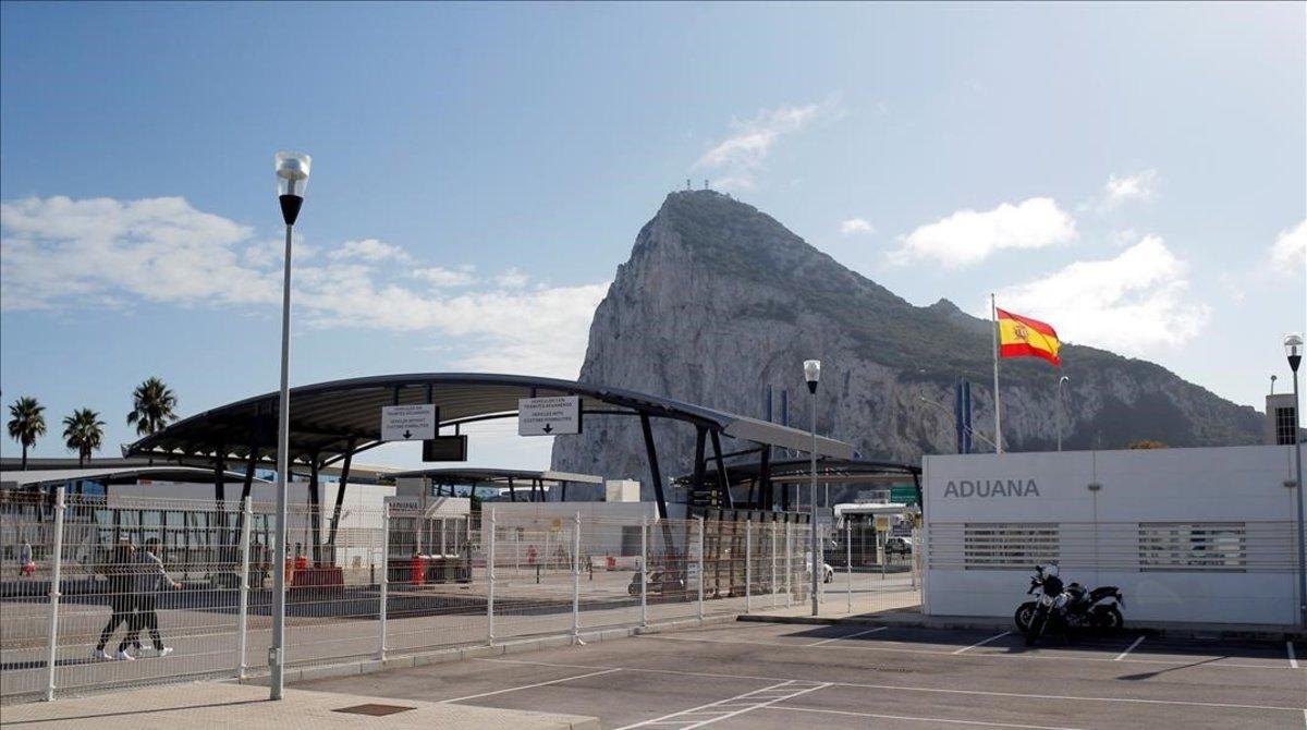 El Peñón de Gibraltar, visto desde la frontera española, el pasado 15 de noviembre. 