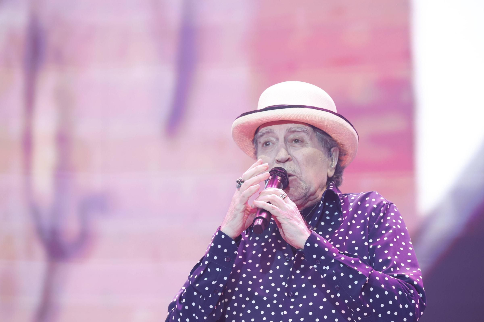 EN IMÁGENES | Gijón rinde homenaje a Sabina: de aquí a la eternidad