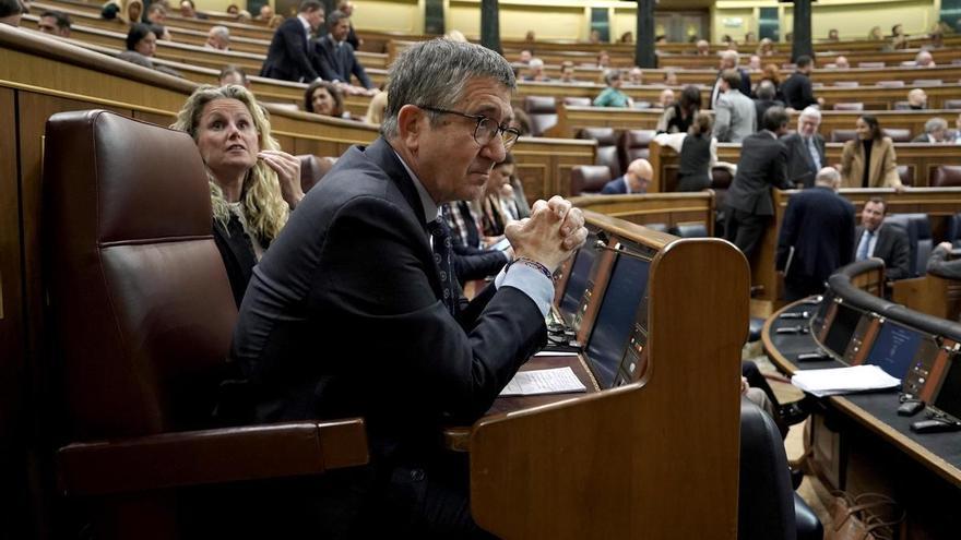 El PSOE se opone a eliminar la obligación de ir a las convocatorias de la Selección pero admite debatirlo en el Congreso