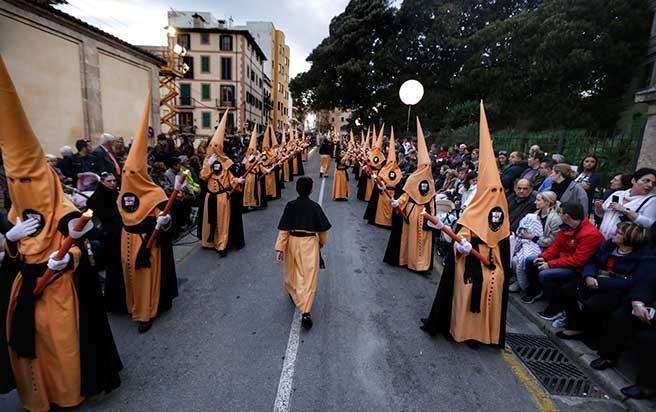 Prozession am Gründonnerstag in Palma