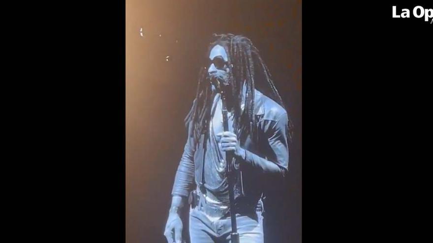 Lenny Kravitz, al público de su concierto en A Coruña: "Sodes moito para min, graciñas"