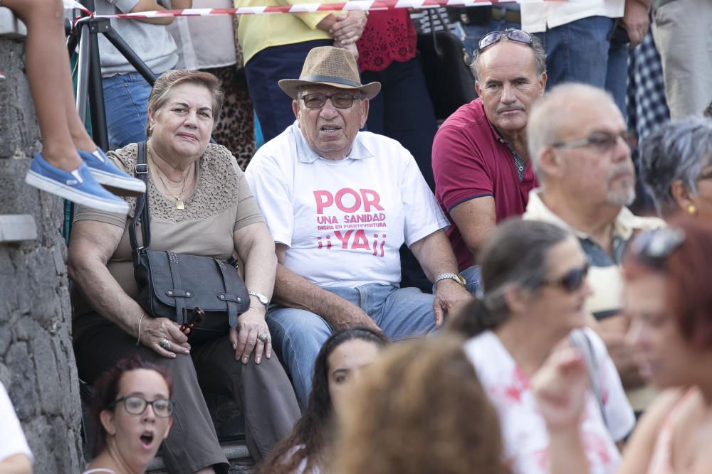 FUERTEVENTURA - MANIFESTACION POR UNA SANIDAD DIGNA EN FUERTEVENTURA - 23-09-16