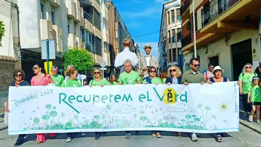 Les Trobades d&#039;Escoles en Valencià reuneixen més de 5.000 veïns de la comarca a l&#039;Eliana