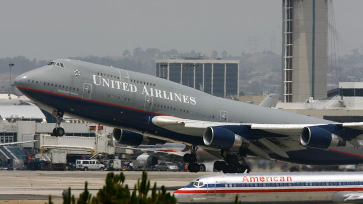 Un avión de United Airlines, en Los Ángeles.