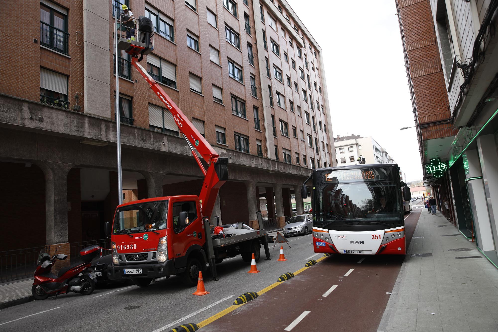 En imágenes: problemas de circulación en La Calzada