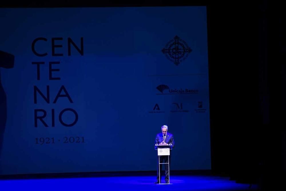 La Agrupación de Cofradías de Málaga presenta su centenario a los cofrades andaluces