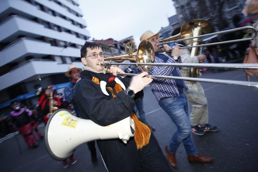 Desfile del martes de Carnaval en el Antroxu de Avilés