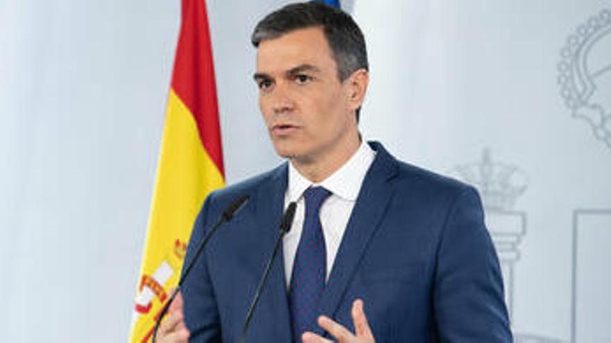 Pla mitjà del president del govern espanyol, Pedro Sánchez, en roda de premsa després de la reunió del Consell de Ministres