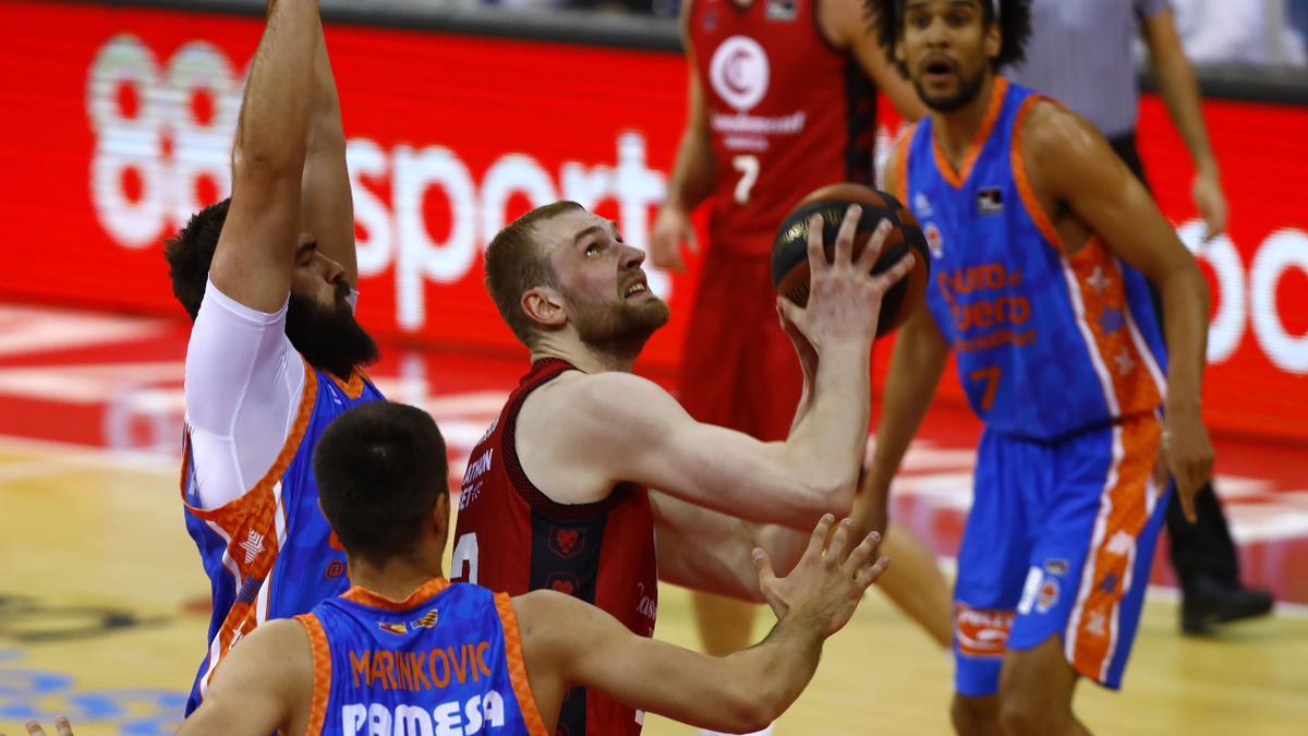 Hlinason, en el partido contra el Valencia de la temporada pasada.