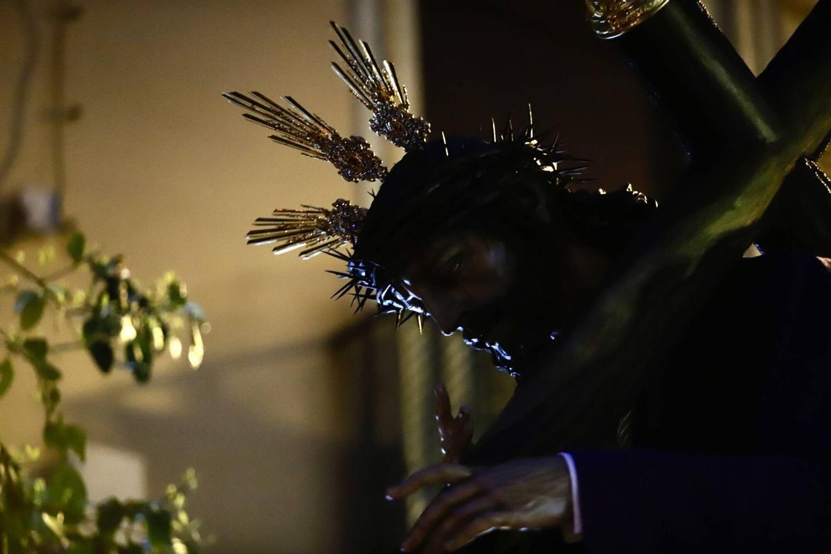 El vía crucis de la Quinta Angustia en Córdoba, en imágenes El vía crucis de la Quinta Angustia en Córdoba, en imágenes