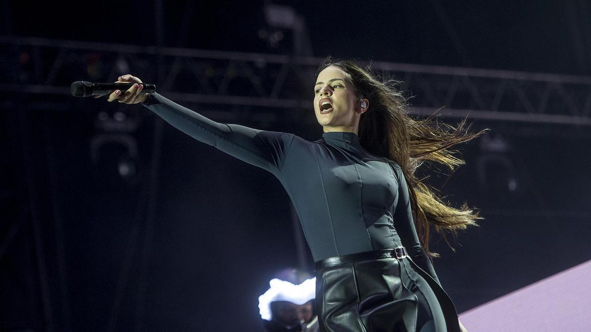 Rosalía durant una actuació al Primavera Sound