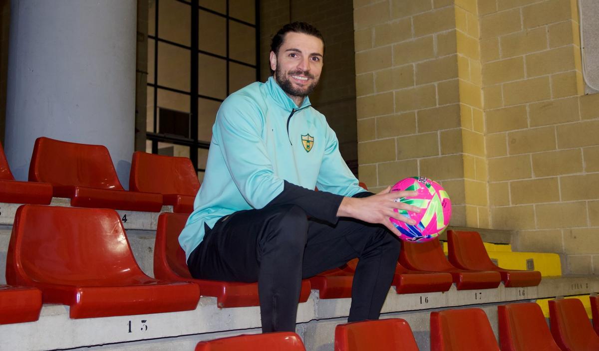 Zequi, en la grada de Vista Alegre.