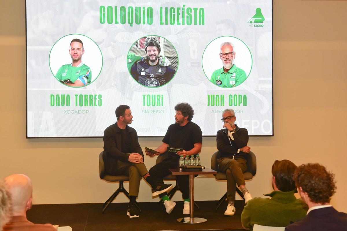 Dava Torres, Xosé Antonio Touriñán y Juan Copa, en el acto del Liceo con sus patrocinadores