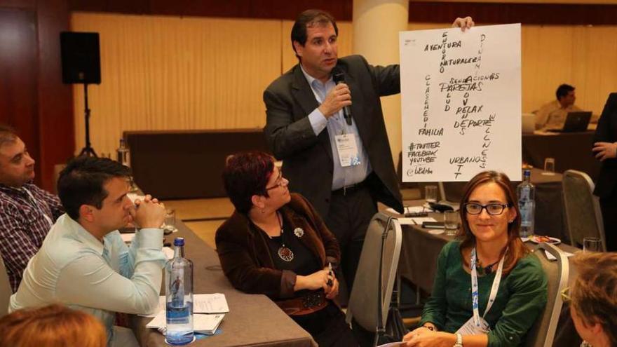 Uno de los talleres que acogió ayer el congreso de villas termales.