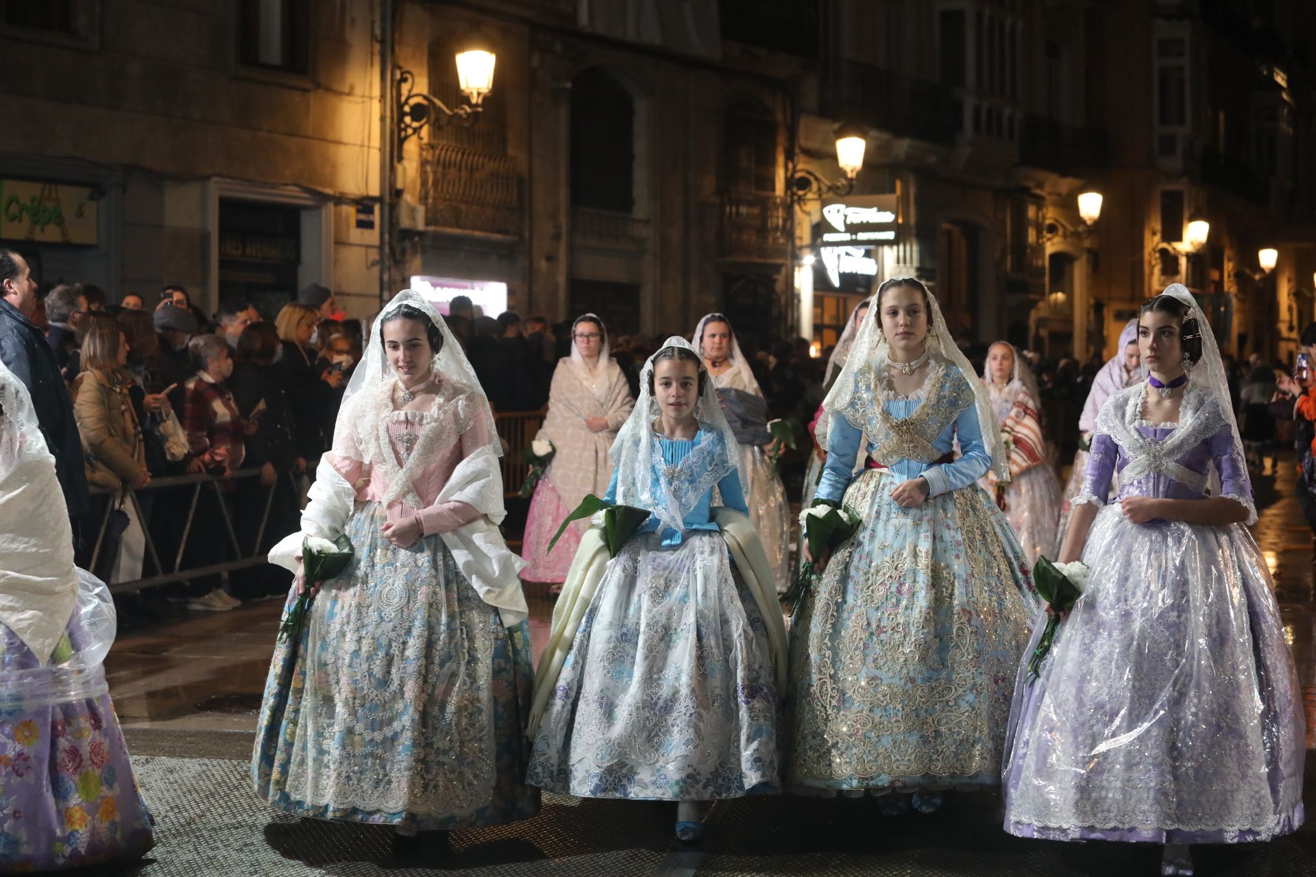 Búscate en la Ofrenda por la calle Quart (entre 21.00 y 22.00 horas)