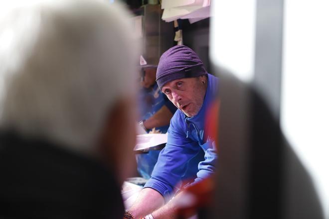 EN IMÁGENES | Gran afluencia en el Mercado Central de Zaragoza