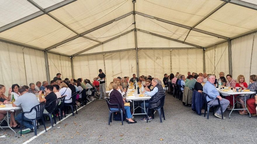 Gran paella para celebrar el asociacionismo en El Pito, Cudillero