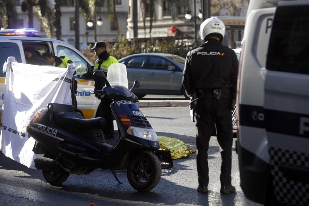 Muere un ciclista tras chocar contra un camión en València