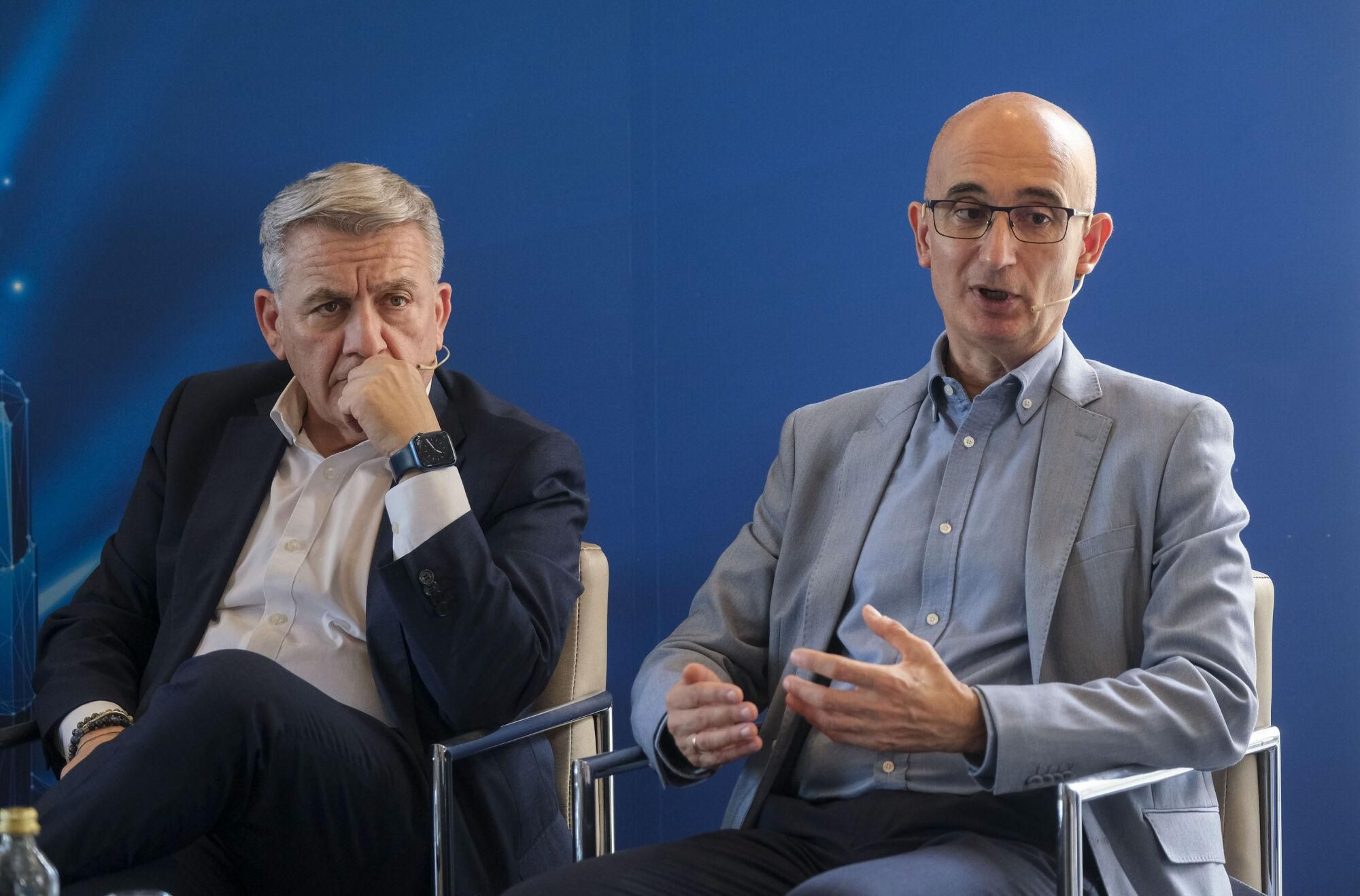 Expertos reunidos por La Opinión apuestan por el conocimiento financiero para superar los actuales tiempos de incertidumbre
