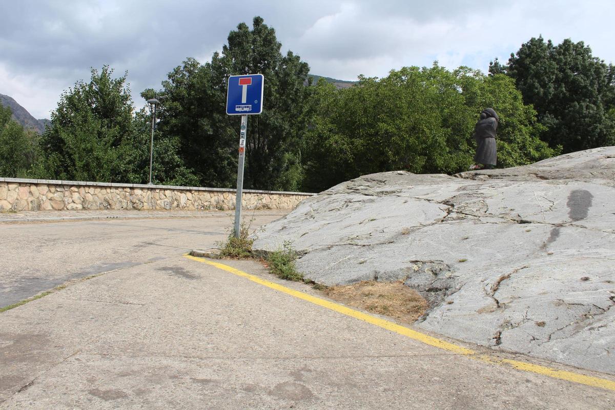 Para del autobús en Ribadelago viejo