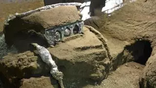Descubierta en Pompeya una carroza ceremonial casi intacta