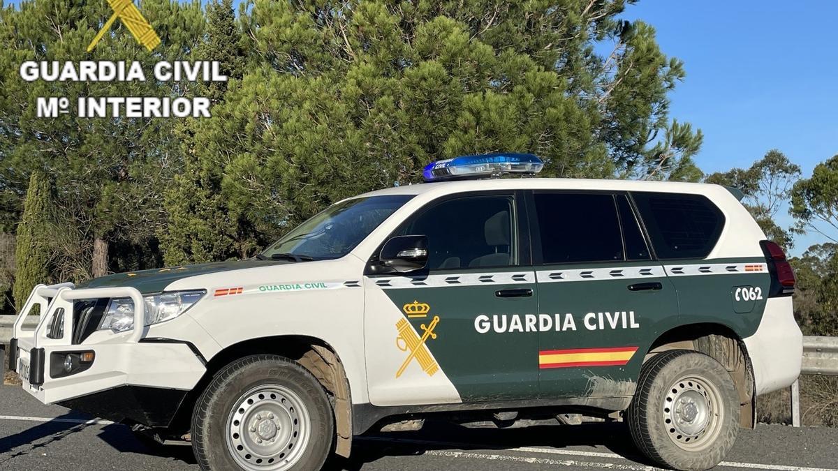 Archivo - Vehículo de la Guardia Civil.