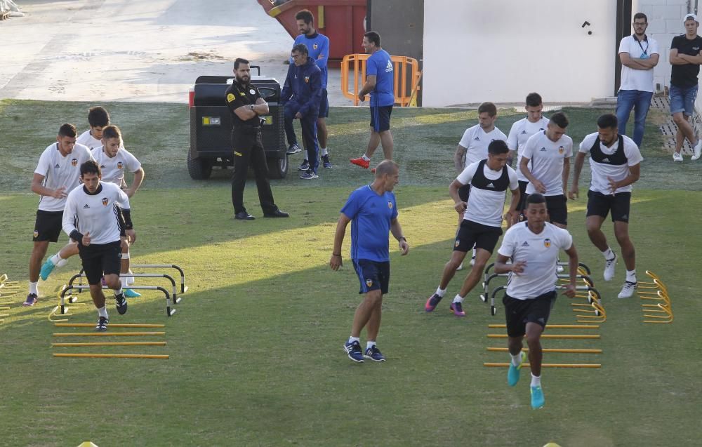 Las mejores imágenes del entrenamiento del Valencia de este martes