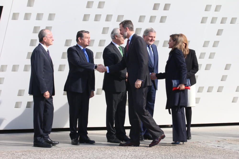 Los Reyes de España presiden la entrega de las distinciones que otorga el Ministerio de Cultura, correspondientes a 2016. José Coronado, Ricardo Darín, El Julio, Pedro Subijana o el Orfeón Donostiarra, entre los premiados.