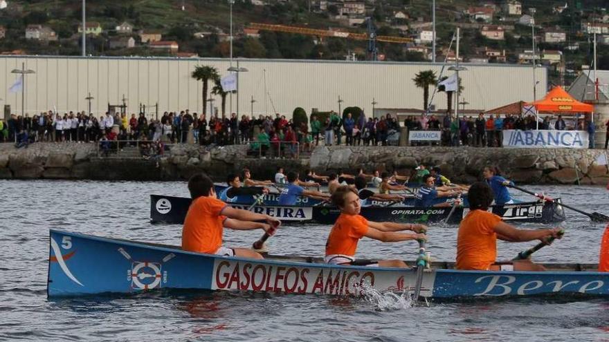 Una de las mangas disputadas ayer en aguas de Marín.