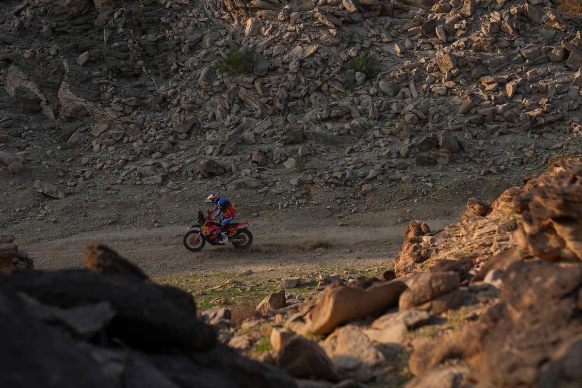 Rider Edgar Canet competes during the first stage of the Dakar Rally in Yanbu, Saudi Arabia, Sunday, Jan. 4, 2026. (AP Photo/Thibault Camus)