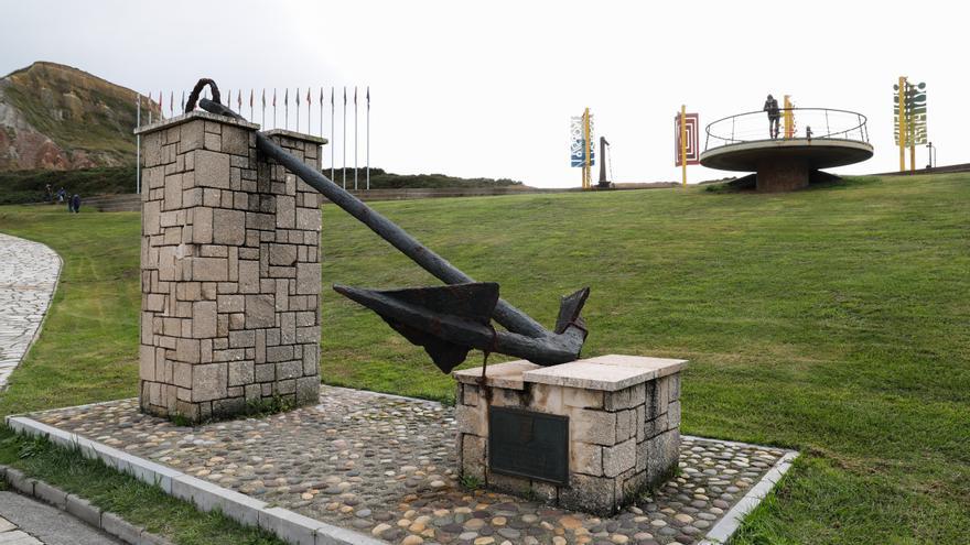 Roban, de madrugada, las placas del Museo de Anclas de Salinas