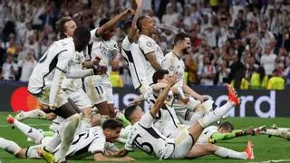 Real Madrid-Alavés: la fiesta de la entrega del trofeo de Liga con los titulares