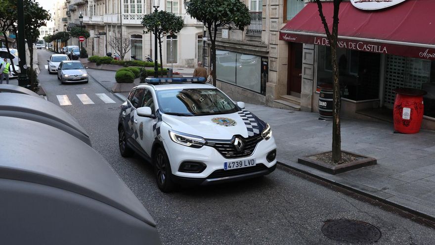Un coche de la Policía Local de Vigo, en una imagen de recurso.