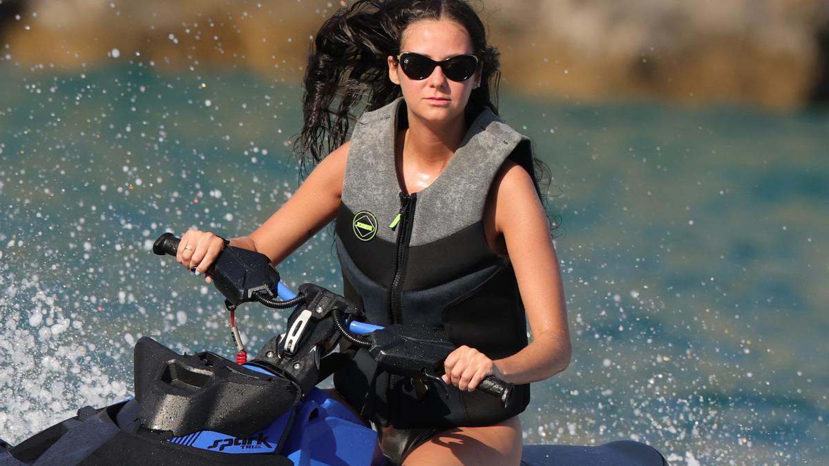 Las Vacaciones De Victoria Federica En Un Yate Que Cuesta 5000 Euros Al Día 3357