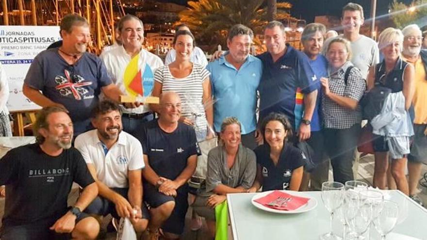 El velero Llevant Blau Regata de Cullera se adjudica el bronce en las Pitiusas