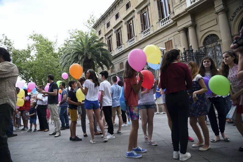 Globos para la clausura de la Feria del Libro de Zaragoza