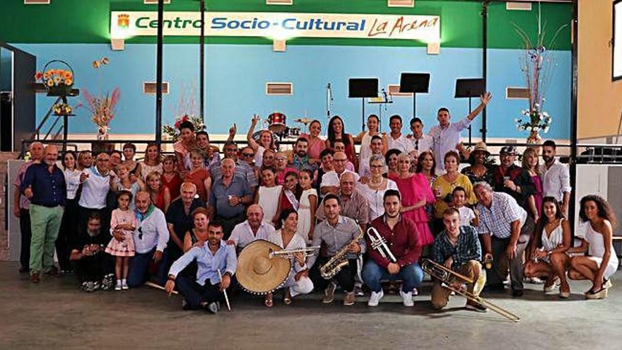 Baile vermút en el Salón la Arena de Coreses