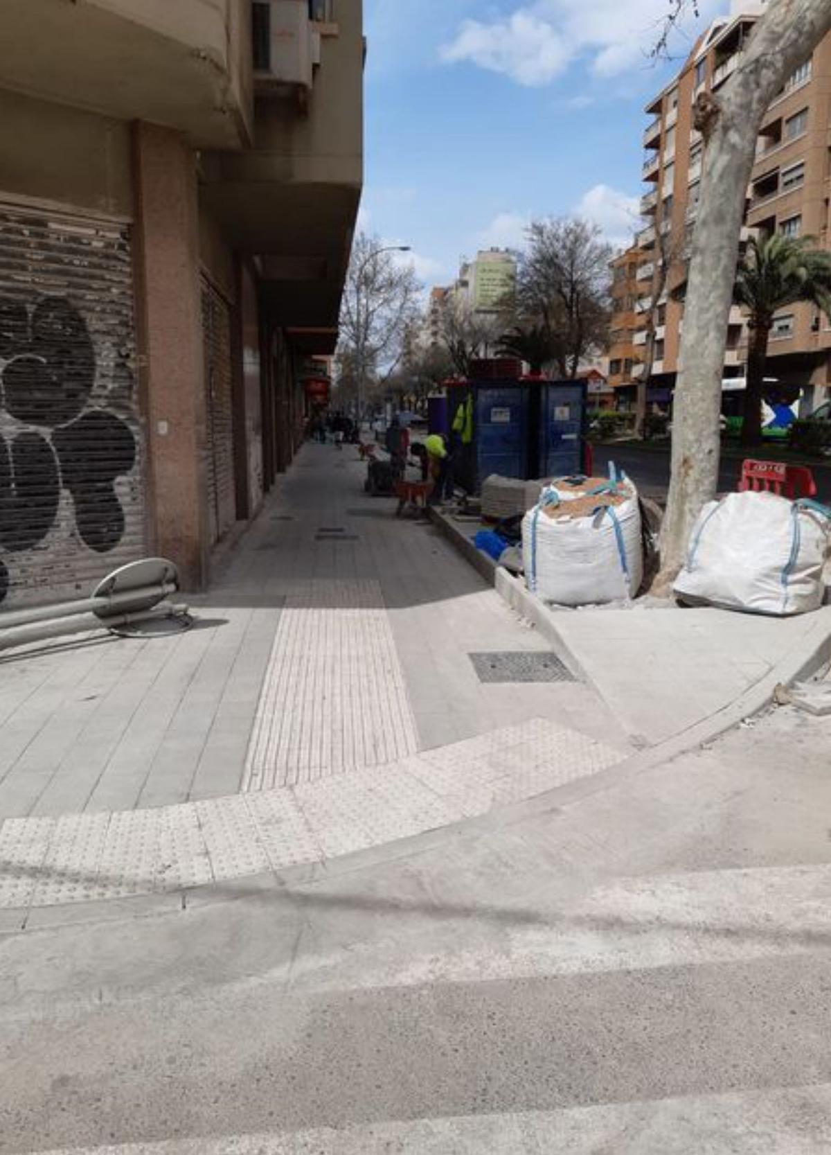 Una de las aceras renovadas.